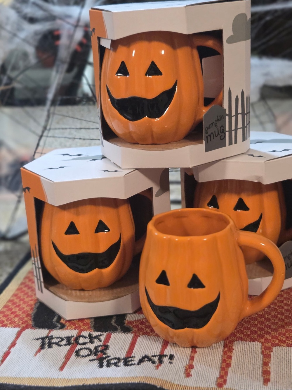 Tag Orange Pumpkin Jack-O'-Lantern Ceramic Mug